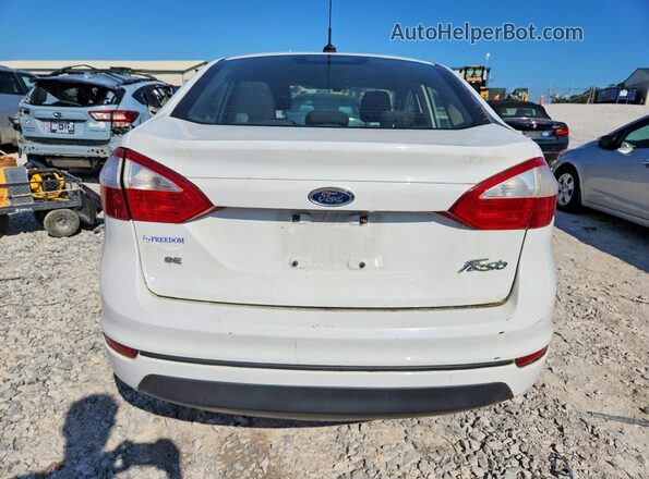 3FADP4BJ8HM104843 2017 FORD FIESTA Белый Вид сзади