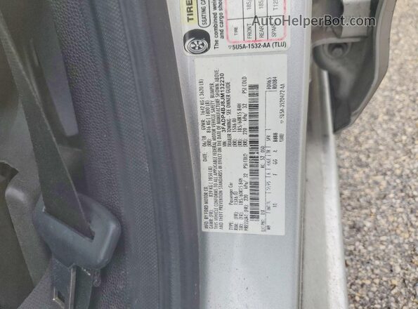 3FADP4BJ8JM132230 2018 FORD FIESTA Silver Շարժիչի բաժամունքի տեսք
