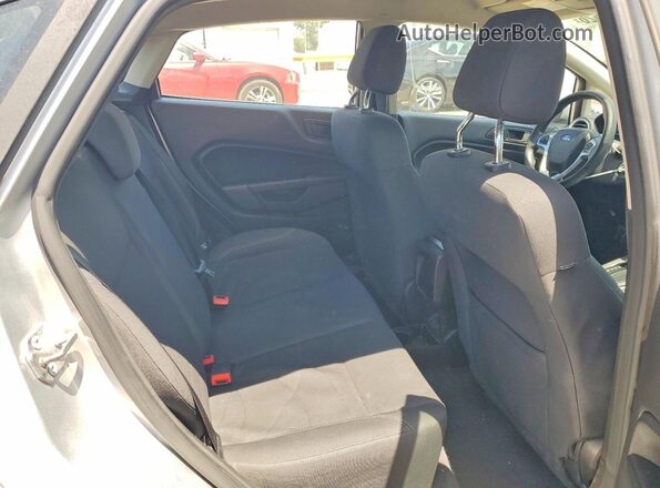 3FADP4BJ8KM107460 2019 FORD FIESTA Silver Vista de los asientos traseros