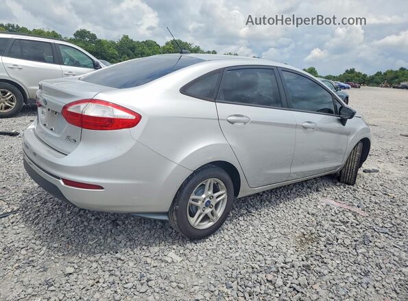 3FADP4BJ9HM118542 2017 FORD FIESTA Серебряный Задняя правая четверть