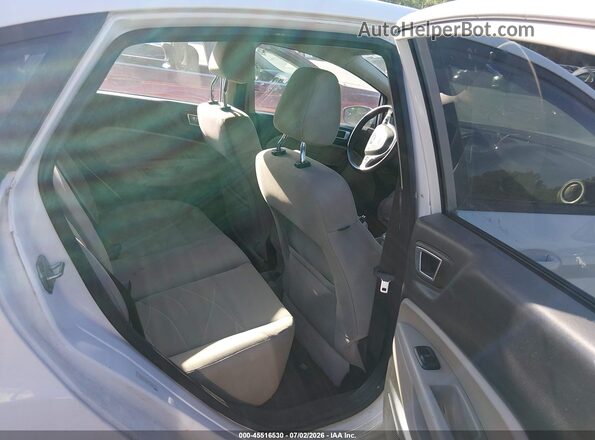 3FADP4BJXGM123425 2016 FORD FIESTA White VIN կոդի պիտակի տեսք