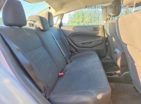 3FADP4BJXJM103862 2018 FORD FIESTA White Հետևի նստատեղերի տեսք