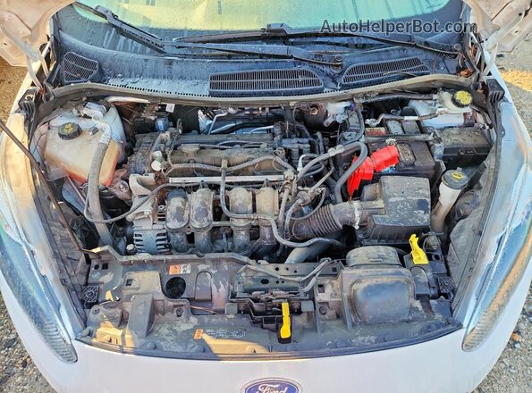 3FADP4BJXJM103862 2018 FORD FIESTA White Սալոնի հետևի տեսք