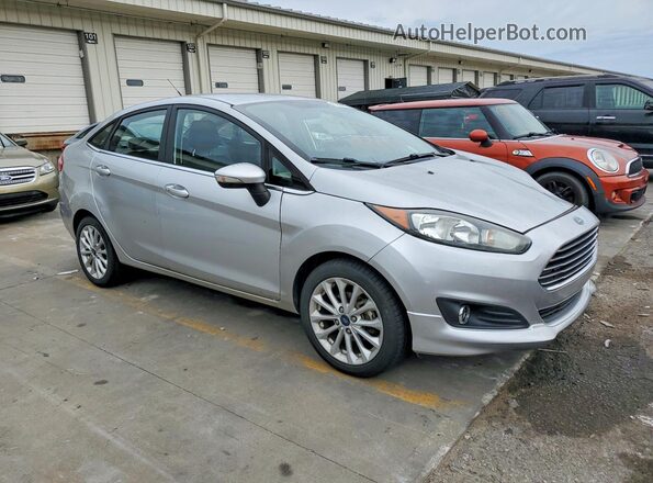 3FADP4CJ5JM117666 2018 FORD FIESTA Silver Delantero derecho