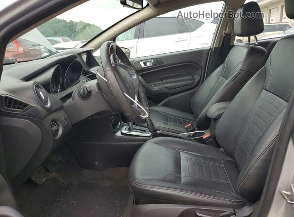 3FADP4CJ5JM117666 2018 FORD FIESTA Silver Vista interior delantera