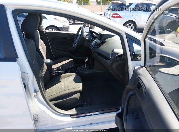 3FADP4DJ1KM127546 2019 FORD FIESTA White Вид салону спереду