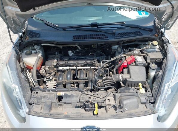 3FADP4EJ1JM127530 2018 FORD FIESTA Серебряный Вид сзади