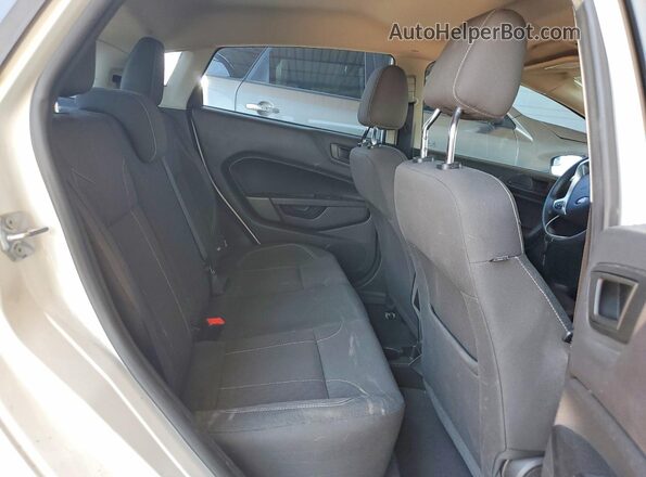 3FADP4EJ1KM134172 2019 FORD FIESTA White უკანა სავარძლების ხედი