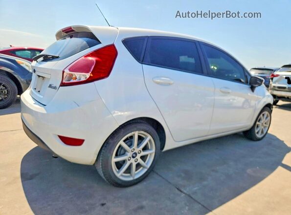 3FADP4EJ2KM150655 2019 FORD FIESTA White Rear right