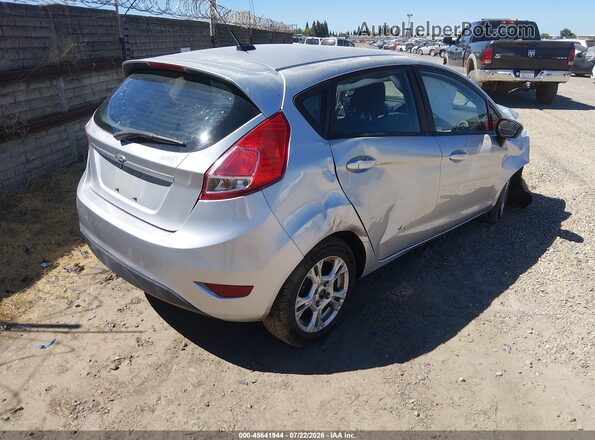3FADP4EJ3GM207226 2016 FORD FIESTA Серебряный Задняя правая четверть