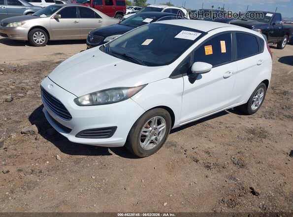 3FADP4EJ3JM118814 2018 FORD FIESTA White Vista tres cuartos delantera izquierda