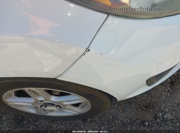 3FADP4EJ3JM118814 2018 FORD FIESTA White Vista interior trasera