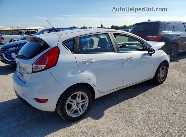 3FADP4EJ3JM122507 2018 FORD FIESTA White Tył prawy