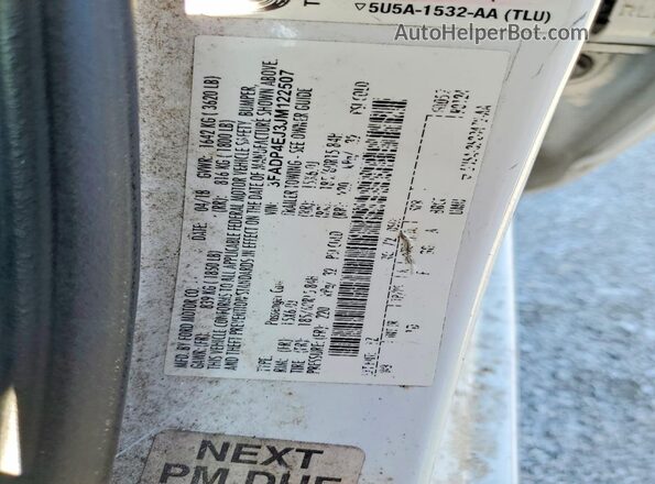 3FADP4EJ3JM122507 2018 FORD FIESTA White Widok komory silnika