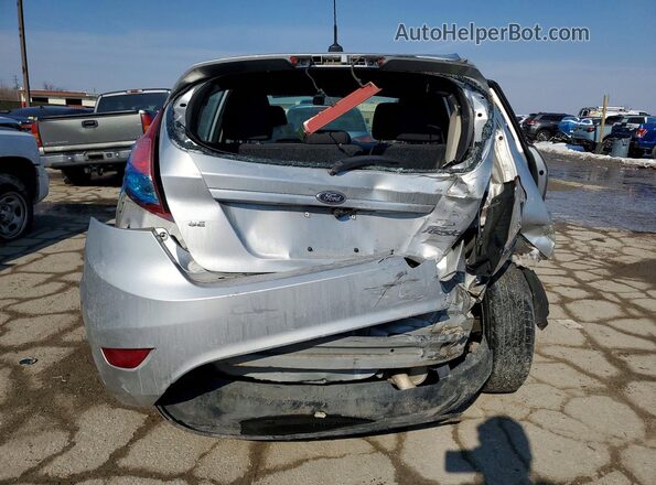 3FADP4EJ3JM127500 2018 FORD FIESTA Silver Widok z tyłu