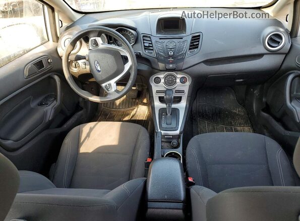 3FADP4EJ3JM127500 2018 FORD FIESTA Silver Widok deski rozdzielczej