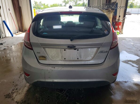 3FADP4EJ3KM106728 2019 FORD FIESTA Silver Widok z tyłu