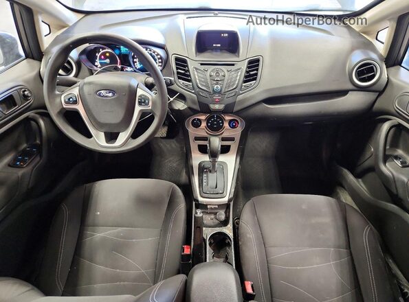 3FADP4EJ3KM131046 2019 FORD FIESTA Gray Widok deski rozdzielczej