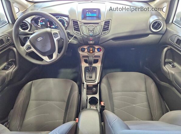 3FADP4EJ3KM161907 2019 FORD FIESTA White Առջևի վահանակի տեսք
