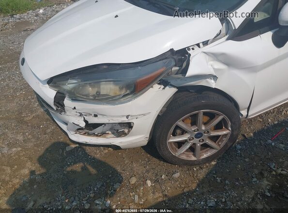 3FADP4EJ4KM106561 2019 FORD FIESTA Белый Вид спереди