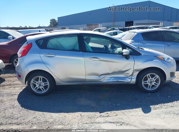 3FADP4EJ4KM121903 2019 FORD FIESTA Silver Вид задньої частини салону