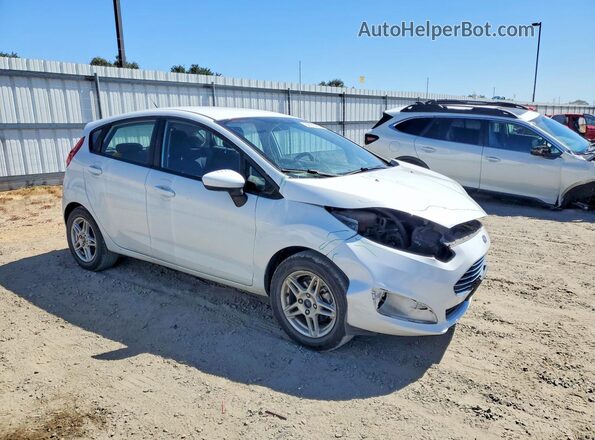 3FADP4EJ5JM115610 2018 FORD FIESTA White Przód prawy