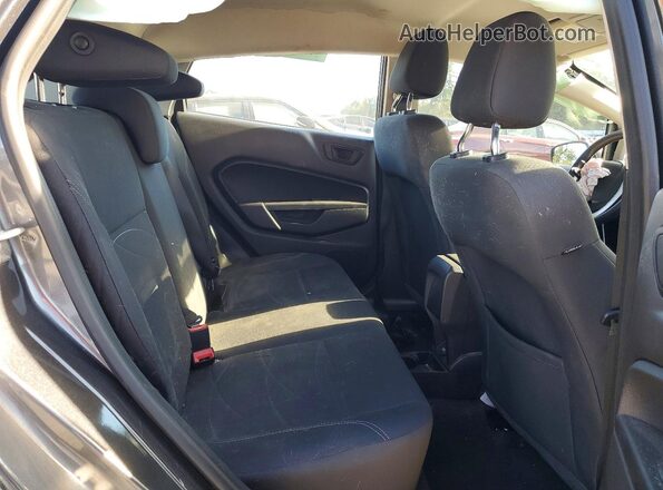 3FADP4EJ5JM143147 2018 FORD FIESTA Gray Widok wnętrza z tyłu