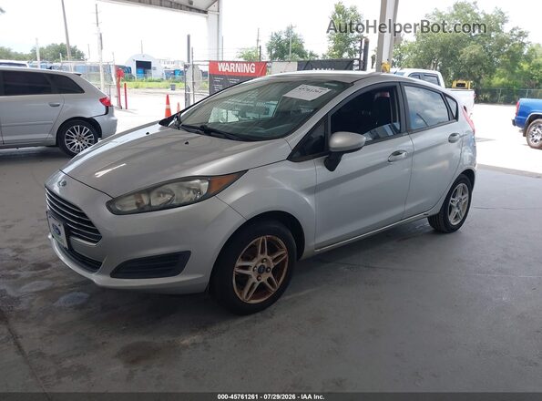 3FADP4EJ6HM156998 2017 FORD FIESTA Silver Передня ліва чверть