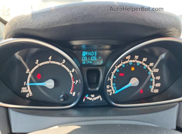 3FADP4EJ6JM135235 2018 FORD FIESTA White Սարքավորումների վահանակի տեսք
