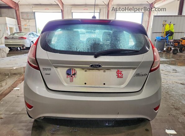 3FADP4EJ7GM107548 2016 FORD FIESTA Silver Հետևի տեսք