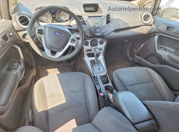 3FADP4EJ7HM135822 2017 FORD FIESTA Gray Vista del salpicadero