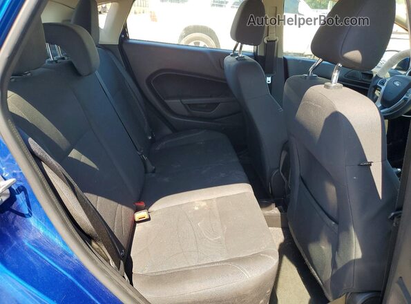 3FADP4EJ8JM128383 2018 FORD FIESTA Blue Widok tylnych siedzeń
