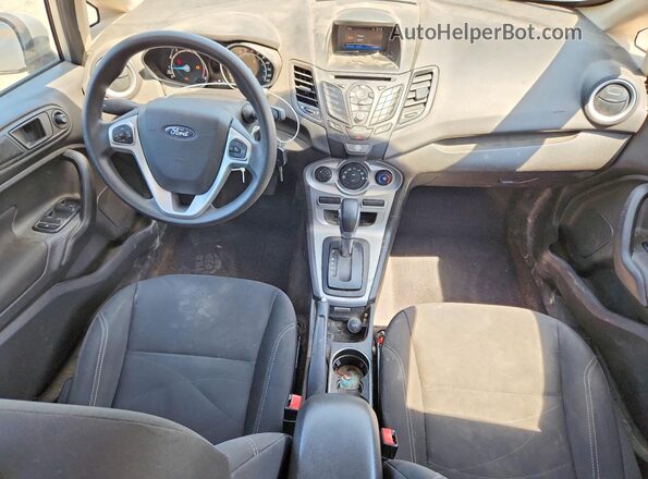 3FADP4EJ8KM129096 2019 FORD FIESTA Silver წინა პანელის ხედი