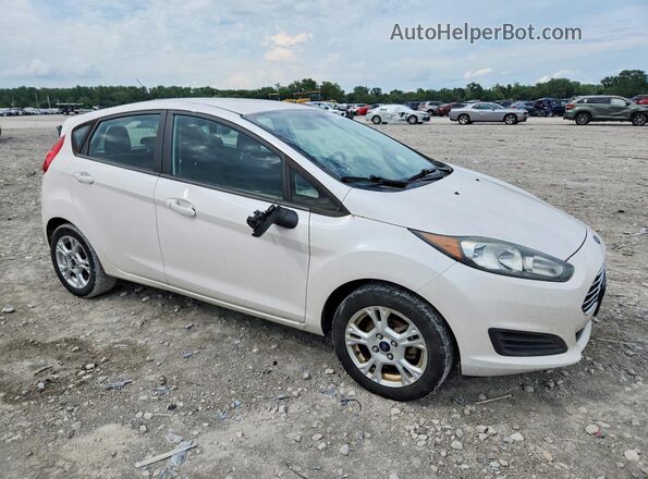 3FADP4EJ9GM119510 2016 FORD FIESTA Белый Передняя правая четверть