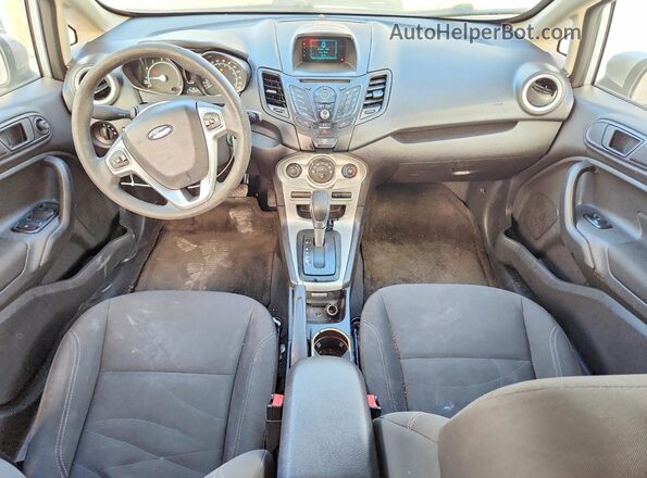 3FADP4EJ9HM132002 2017 FORD FIESTA Silver Vista del salpicadero