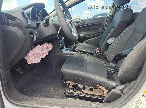 3FADP4EJ9HM146546 2017 FORD FIESTA White Vista interior delantera