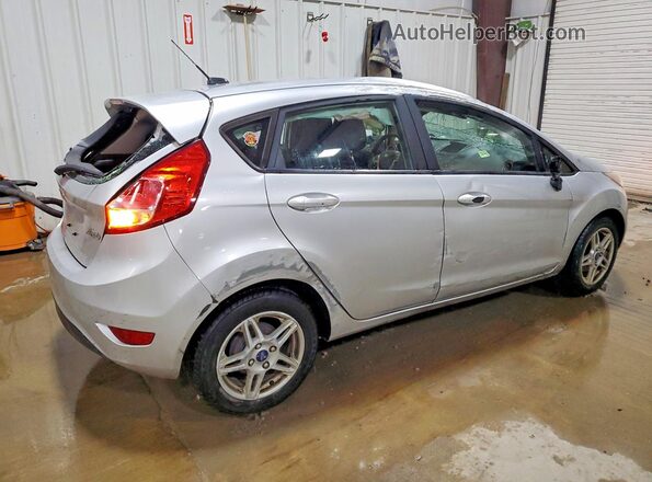 3FADP4EJ9JM144916 2018 FORD FIESTA Silver უკანა მარჯვენა