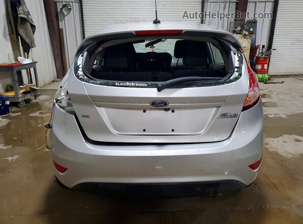 3FADP4EJ9JM144916 2018 FORD FIESTA Silver უკანა ხედი