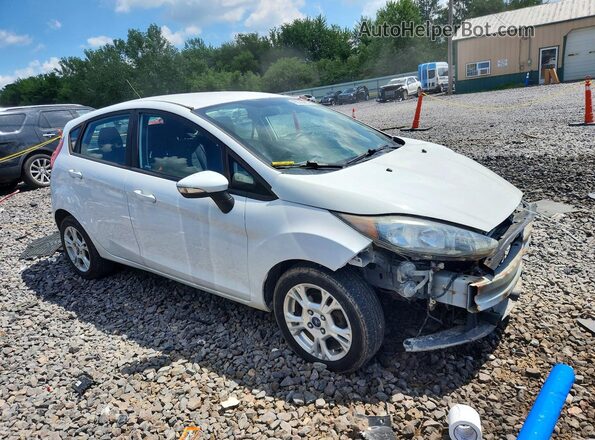 3FADP4EJXGM107334 2016 FORD FIESTA White Przód prawy