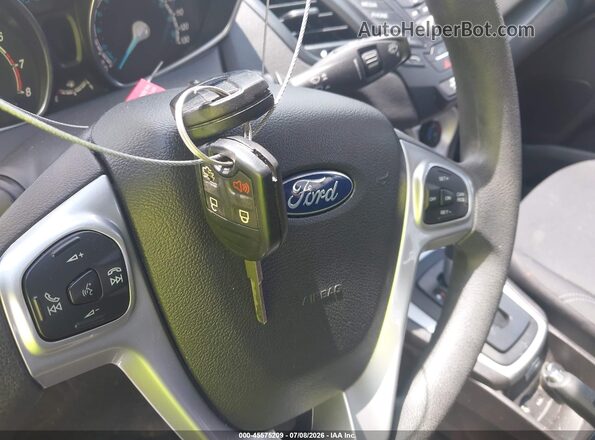 3FADP4EJXHM112714 2017 FORD FIESTA Green Առջևի վահանակի տեսք