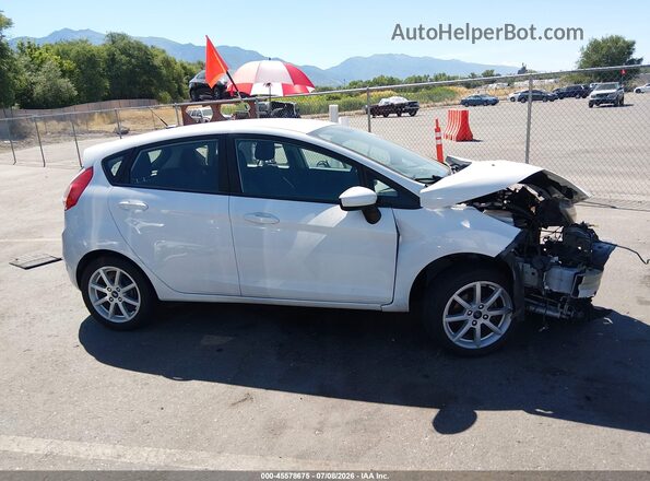 3FADP4EJXKM154596 2019 FORD FIESTA White Սալոնի 360 աստիճան տեսք