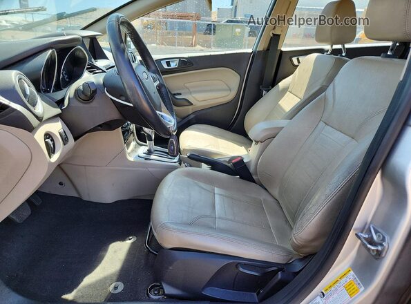 3FADP4FJ3HM138893 2017 FORD FIESTA Silver Սալոնի դիմացի տեսք