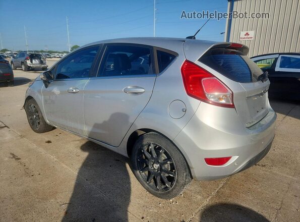 3FADP4FJ5GM174938 2016 FORD FIESTA Silver Trasero izquierdo