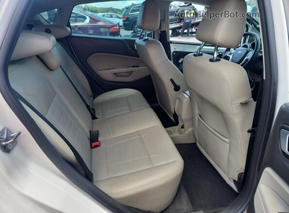 3FADP4FJ7JM143648 2018 FORD FIESTA White Rear seats view