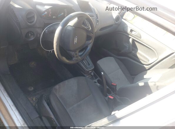 3FADP4TJ2GM101062 2016 FORD FIESTA Silver Widok wnętrza z przodu
