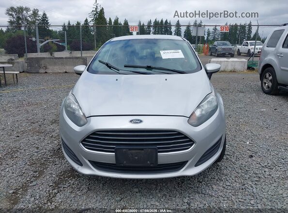 3FADP4TJ2JM132741 2018 FORD FIESTA Серебряный Вид щитка приборов