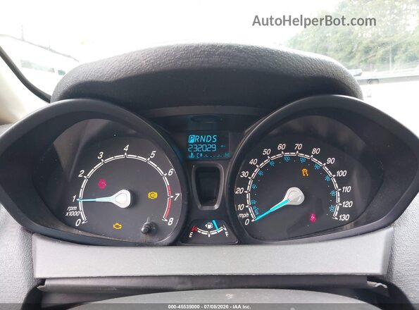 3FADP4TJ2JM132741 2018 FORD FIESTA Серебряный Вид задних сидений