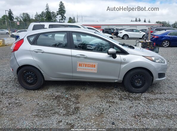 3FADP4TJ2JM132741 2018 FORD FIESTA Серебряный Вид задней части салона