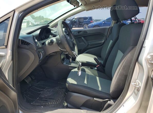 3FADP4TJ6GM169638 2016 FORD FIESTA Silver Front interior view