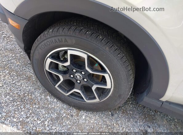 3FMCR9B60RRF34603 2024 FORD BRONCO SPORT Cream Вид щитка приладів